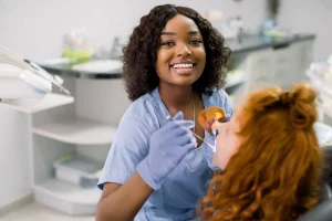 CloudDentistry-The-8-Skills-of-an-Excellent-Dental-Assistant-According-To-Dentists